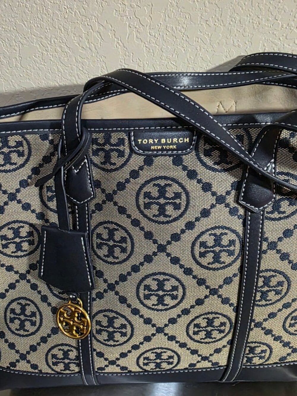 Women's Handbag / Tote